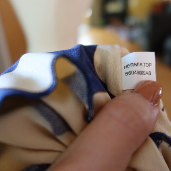 Diane von Furstenberg DVF silk blouse top cowl neck front &back blue cream sz S - Picture 11 of 14